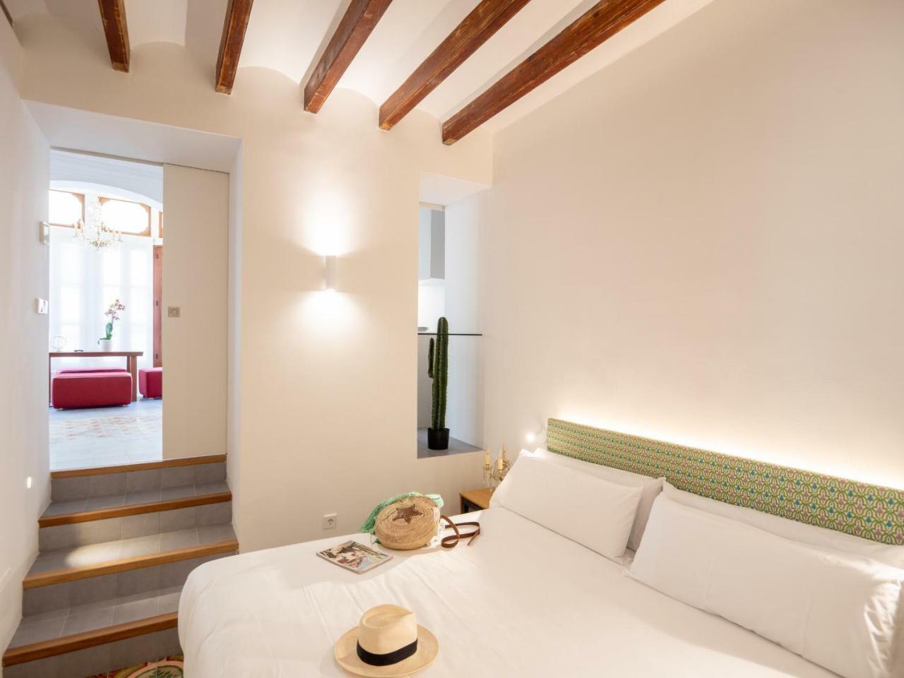 Es Palauet Brandnew One Suite Apartment In Ibiza Center Eksteriør billede
