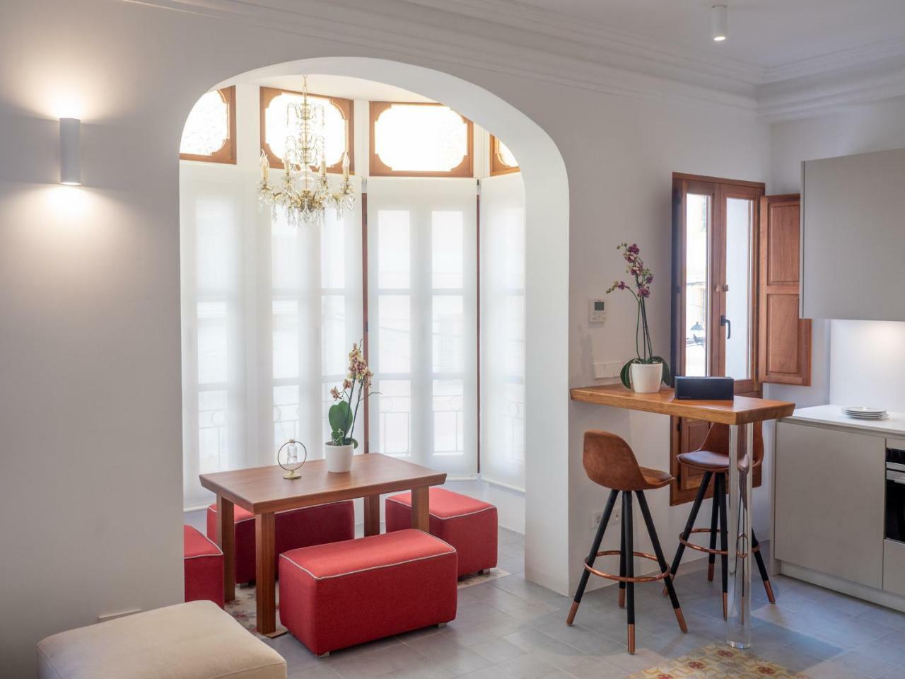 Es Palauet Brandnew One Suite Apartment In Ibiza Center Eksteriør billede